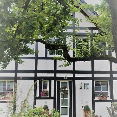 Feriendomizil Burg Apartment โอเวอราธ ภายนอก รูปภาพ